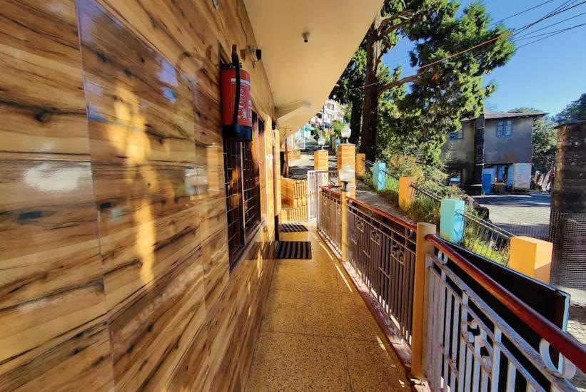 Hotel Surya Lake View ไนนิตาล ภายนอก รูปภาพ